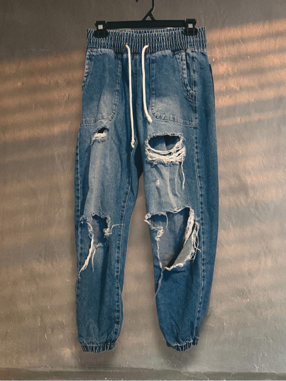 Distressed Ripped Denim Joggers – Relaxed Fit Jeans, Streetwear Sweatpants Style